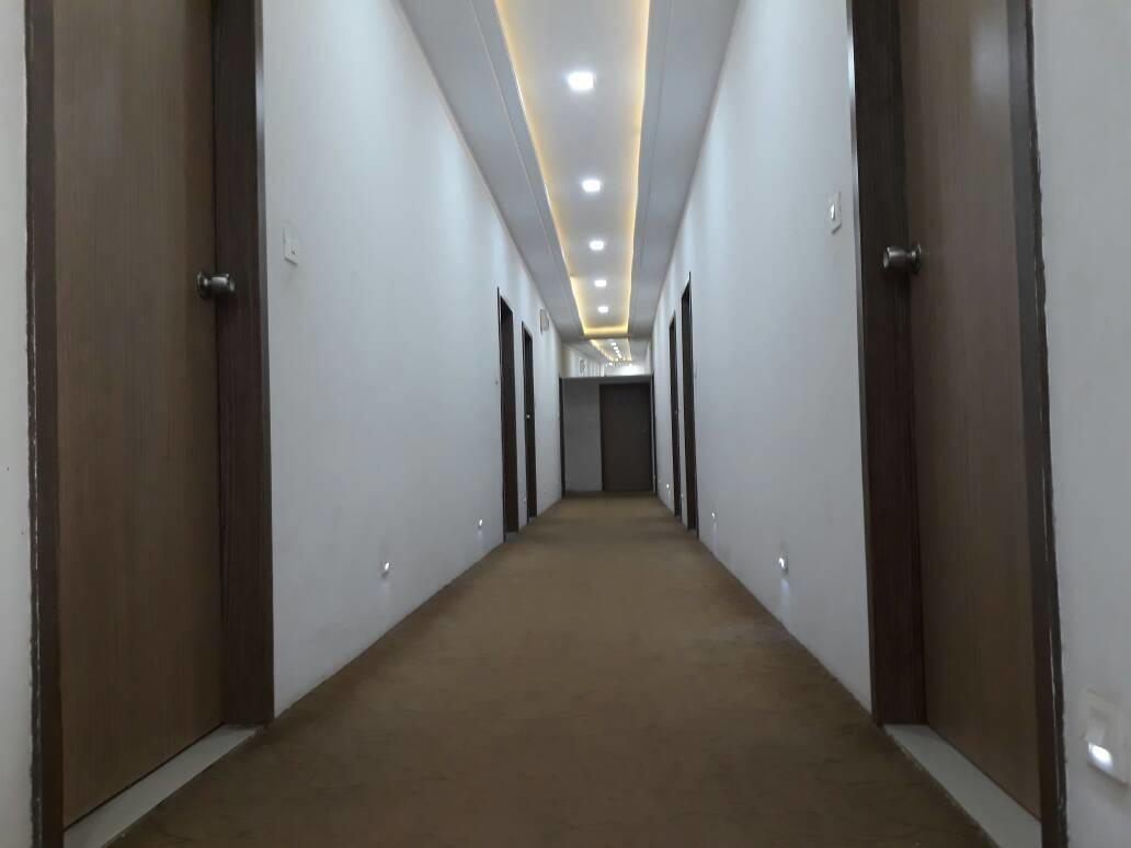 Stay Guru Usha Residency Бгудж Екстер'єр фото